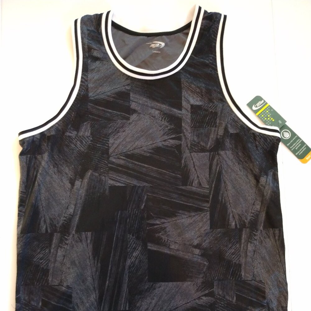 NWT MTA Sport Mens Black and Gray Muscle T-Shirt Size L